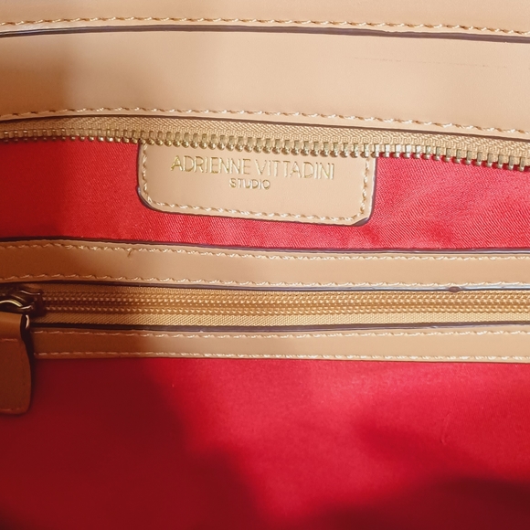 Adrienne Vittadini purse - Picture 4 of 7